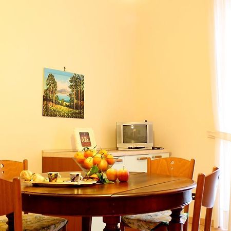 House Betty By Holiday World Albisola Superiore Εξωτερικό φωτογραφία